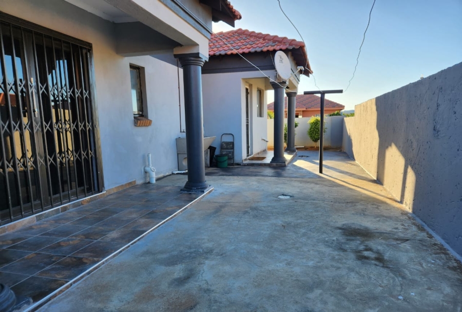 3 Bedroom Property for Sale in Mogwase North West